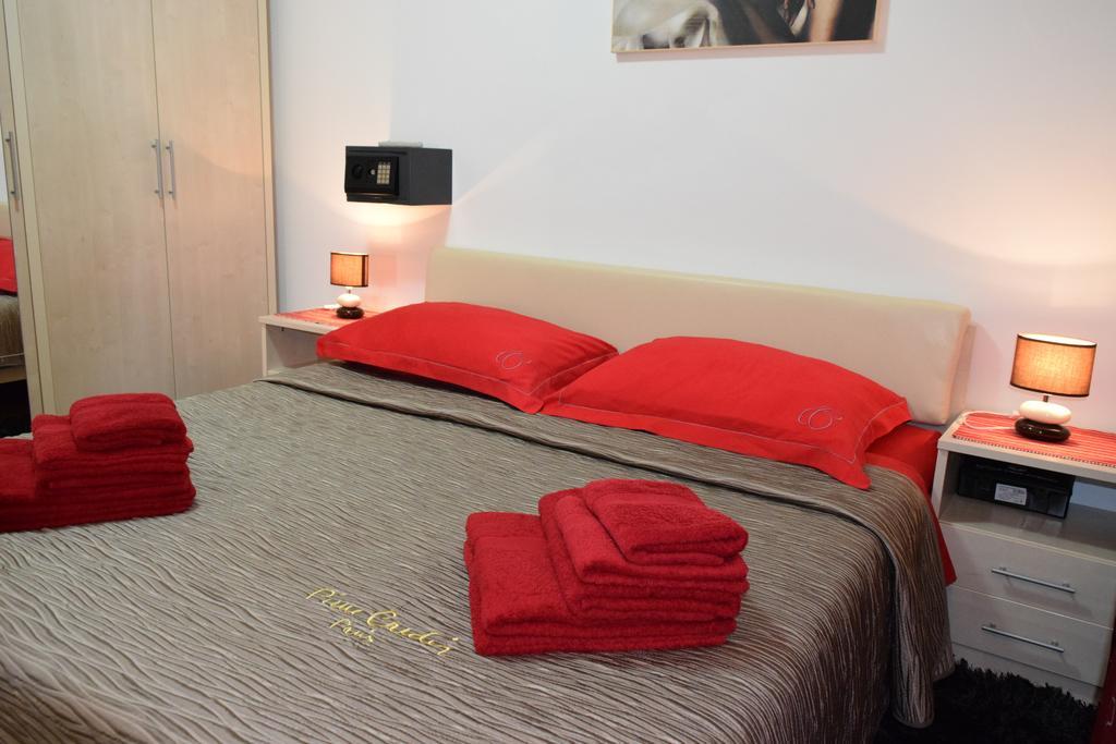 Apartments Mara Cres Habitación foto