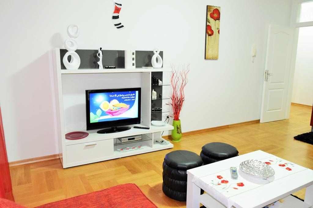 Apartments Mara Cres Habitación foto