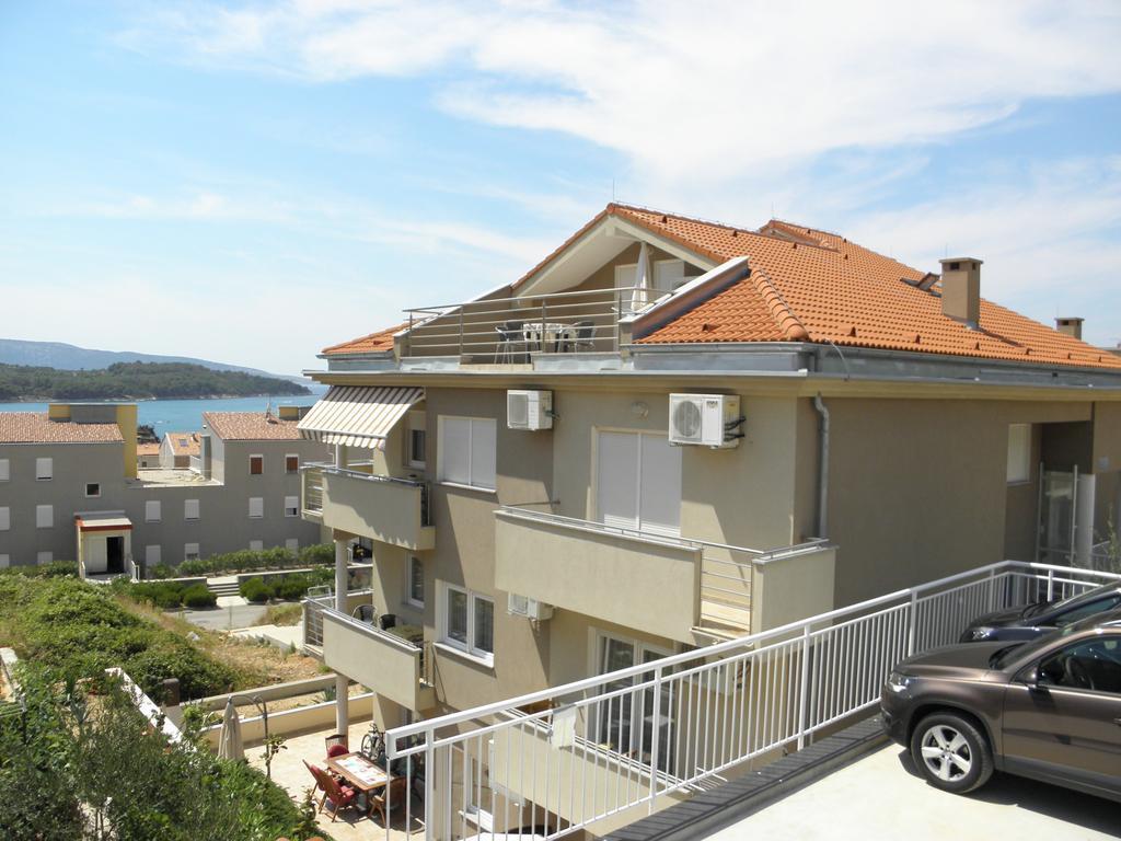 Apartments Mara Cres Habitación foto