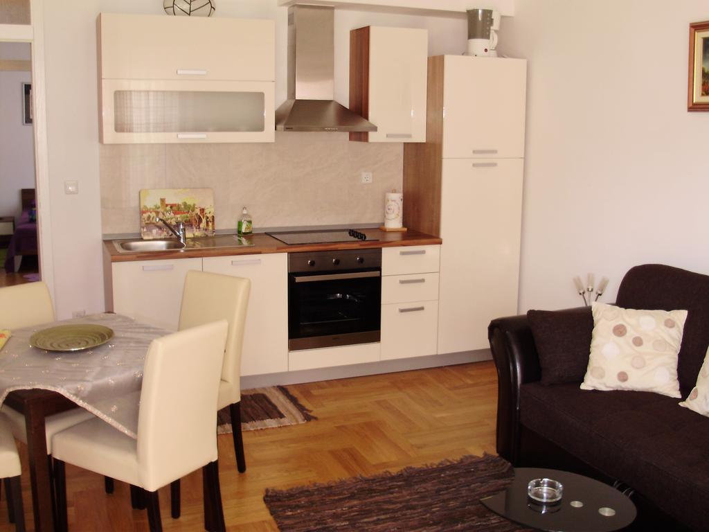 Apartments Mara Cres Habitación foto