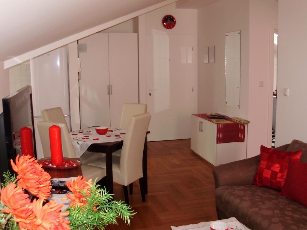 Apartments Mara Cres Habitación foto